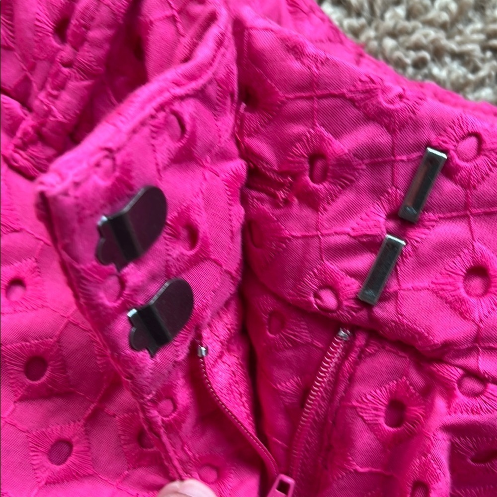Limited Women's Pink Eyelet Shorts - Size 6 - Picture 6 of 8